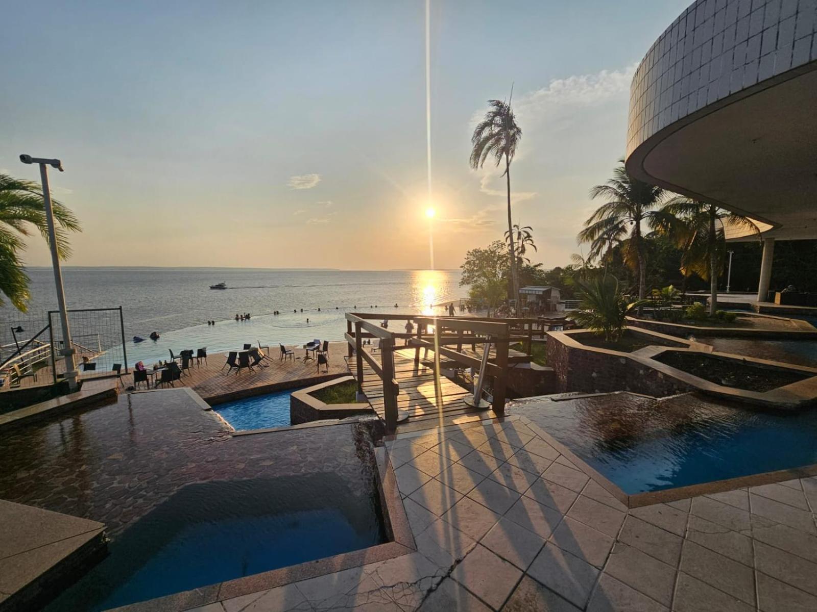 Tropical Executive Luxuoso Vista Pro Rio Aparthotel Manaus Eksteriør bilde
